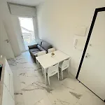 White - Solo Per Famiglie- Walterigato Daire *